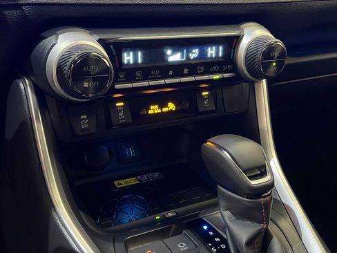 Certified 2025 Toyota RAV4 XSE image 24