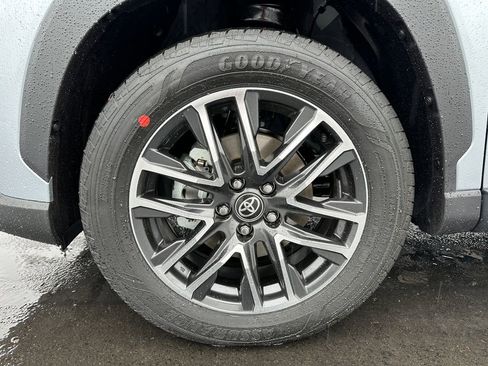 New 2026 Toyota Corolla Cross XLE image 12