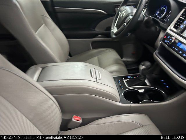 Used 2019 Toyota Highlander Limited AWD/4WD image 11