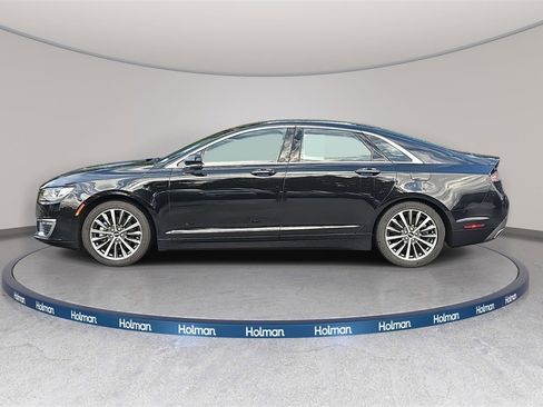 Used 2019 Lincoln MKZ Premiere image 8