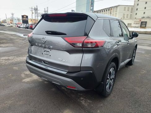 Used 2023 Nissan Rogue SV image 7