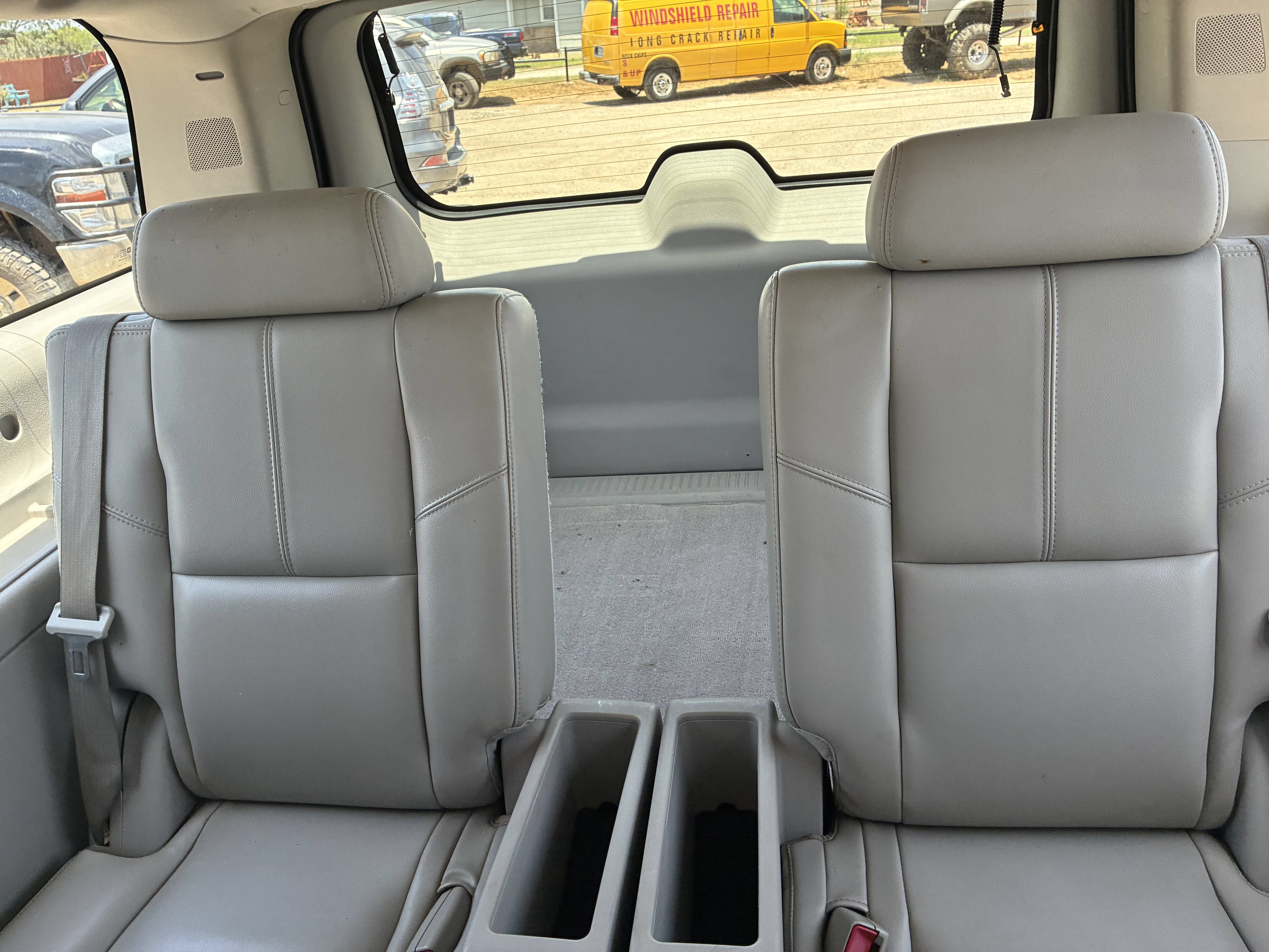 Used 2007 Chevrolet Suburban LT w/ LT Preferred Equipment Group AWD/4WD image 24