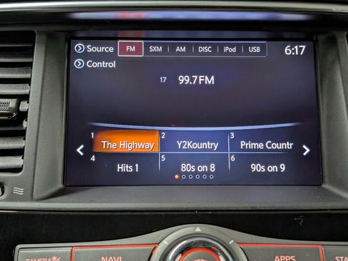 Used 2020 Nissan Armada Platinum image 30