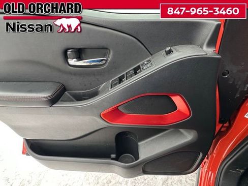 Used 2025 Nissan Frontier PRO-4X w/ Black Accent Package image 10