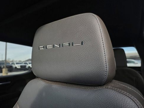 Used 2022 GMC Sierra 1500 Denali w/ Denali Reserve Package image 21