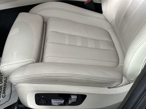 Used 2020 BMW X5 M50i w/ Premium Package image 12