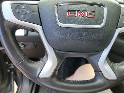 Used 2019 GMC Terrain SLE w/ Driver Convenience Package FWD image 15