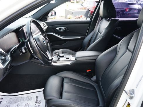 Used 2020 BMW 330i Sedan w/ Convenience Package image 12