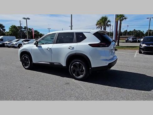 New 2026 Nissan Rogue SV image 27