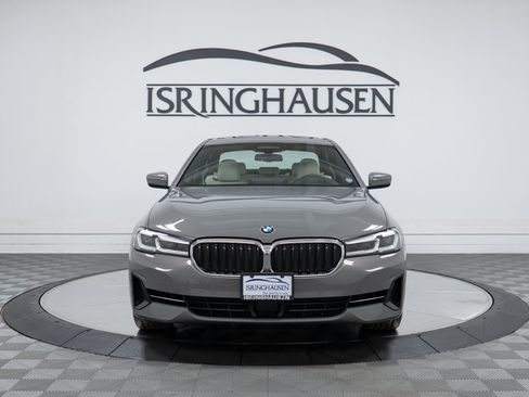 Used 2022 BMW 540i xDrive w/ Premium Package AWD/4WD image 2