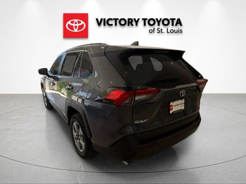 Used 2025 Toyota RAV4 XLE image 5