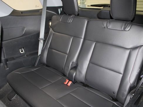 Used 2023 Ford Explorer XLT w/ Equipment Group 202A image 19