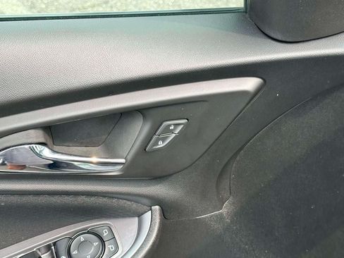 Used 2024 Chevrolet Malibu LT FWD image 18