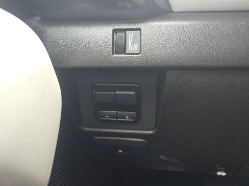 Used 2024 GMC Canyon AT4X w/ AT4X AEV Edition image 15