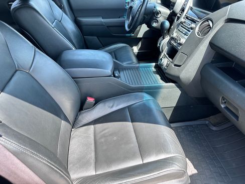 Used 2013 Honda Pilot Touring image 11