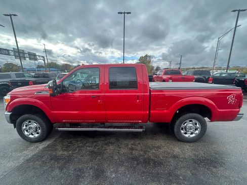 Used 2012 Ford F250 Lariat w/ Chrome Pkg image 3