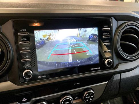 Used 2022 Toyota Tacoma SR image 26