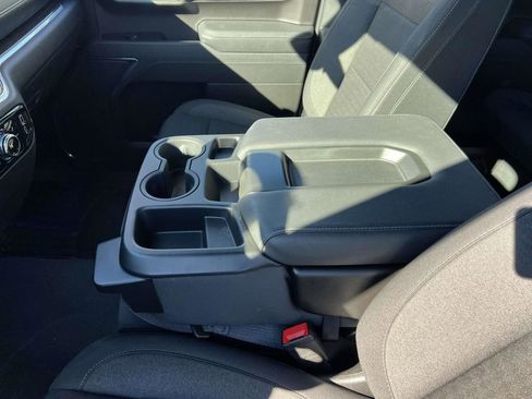 Used 2025 GMC Sierra 1500 Elevation image 28