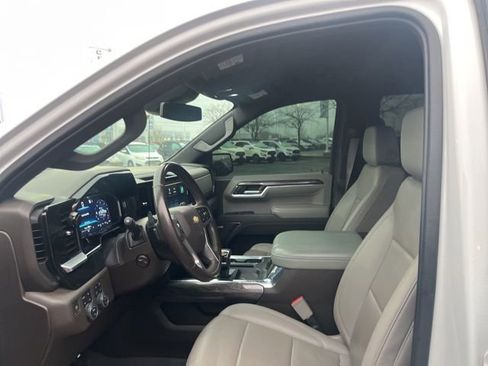 Used 2023 Chevrolet Silverado 1500 LTZ w/ Z71 Off-Road Package image 20