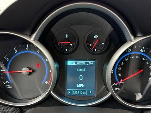 Used 2016 Chevrolet Cruze Eco image 28