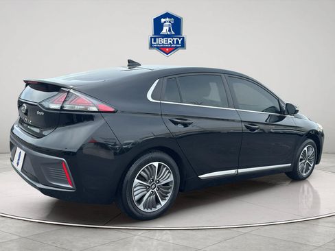 Used 2022 Hyundai Ioniq SEL FWD image 11