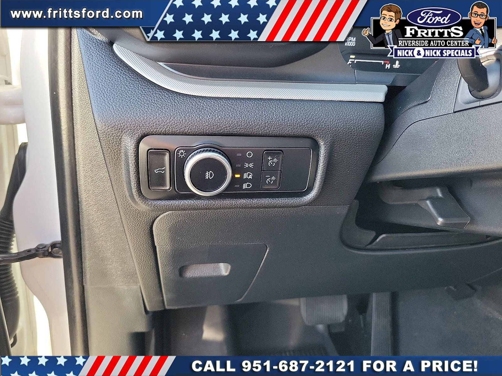 Certified 2023 Ford Explorer XLT w/ Equipment Group 202A RWD image 11