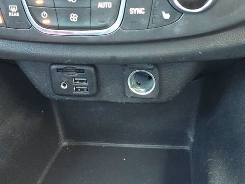 Used 2020 Chevrolet Traverse RS w/ LPO, Floor Liner Package image 41