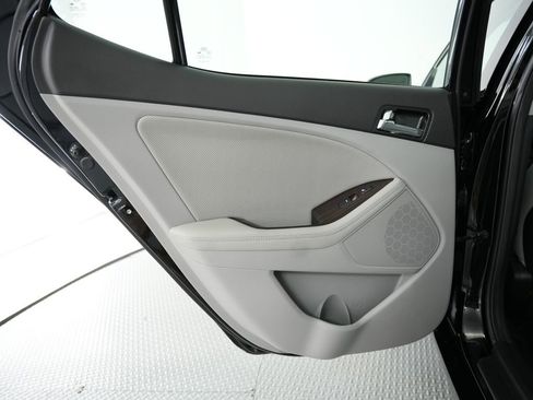 Used 2013 Kia Optima EX w/ Premium Pkg image 33