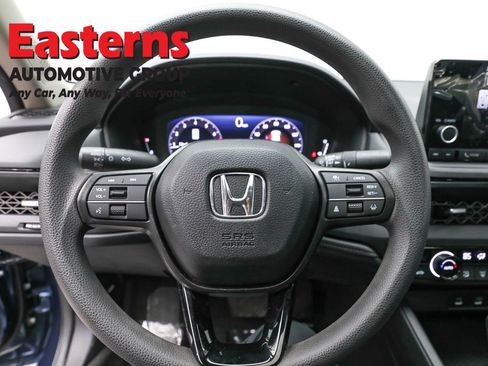 Used 2025 Honda Accord SE image 10