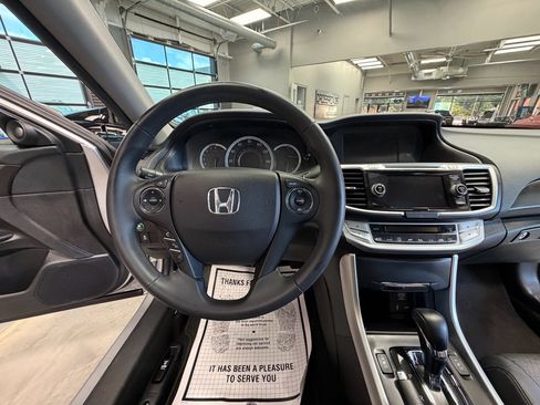 Used 2015 Honda Accord EX-L image 11