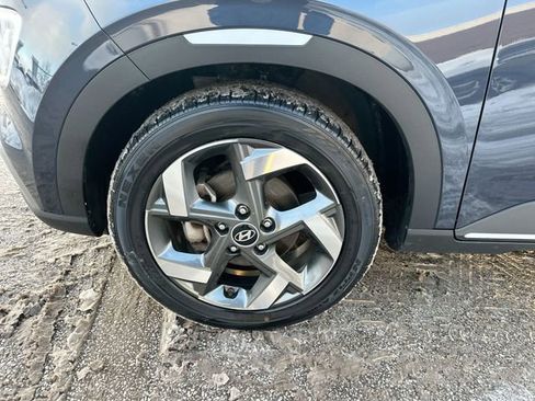 Used 2023 Hyundai Venue Limited w/ Cargo Package image 20