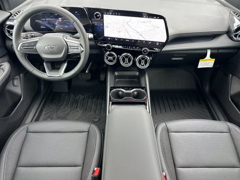 New 2026 Chevrolet Blazer EV LT image 3