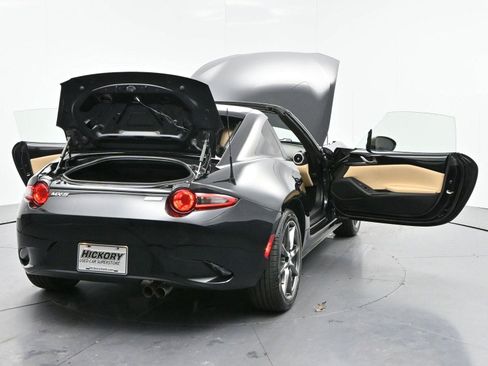 Used 2017 MAZDA MX-5 Miata RF Grand Touring image 37