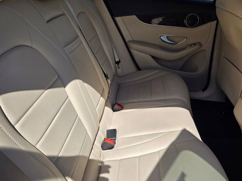 Used 2019 Mercedes-Benz GLC 300 image 43