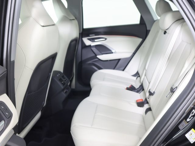 New 2026 Audi Q5 Premium Plus AWD/4WD image 15