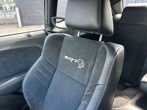 Used 2021 Dodge Challenger SRT Hellcat RWD image 11