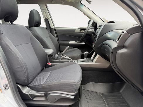 Used 2012 Subaru Forester 2.5X Premium AWD/4WD image 24