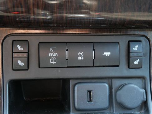 Used 2016 Chevrolet Traverse LT w/ Style and Technology Package AWD/4WD image 26