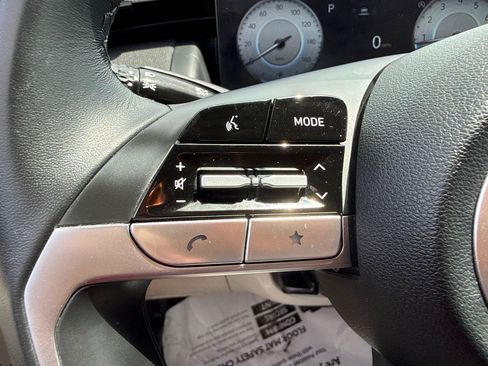 Used 2023 Hyundai Tucson SEL w/ Convenience Package FWD image 16