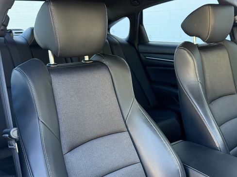 Used 2018 Honda Accord Sport image 31