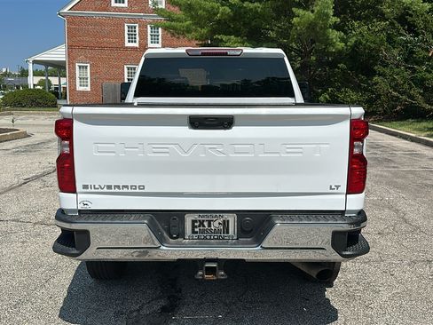 Used 2025 Chevrolet Silverado 2500 LT w/ Convenience Package AWD/4WD image 6
