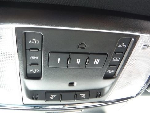Certified 2022 Chrysler 300 S w/ Comfort Group RWD image 41