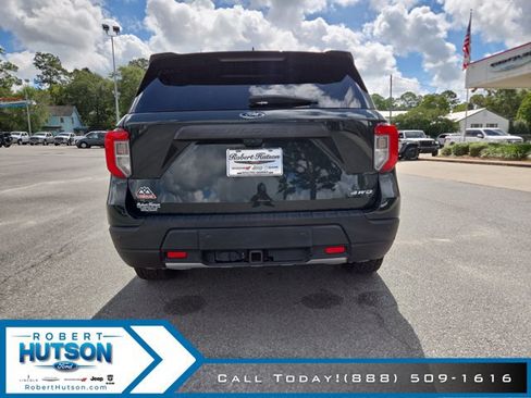 Used 2023 Ford Explorer Timberline w/ Timberline Technology Package AWD/4WD image 7