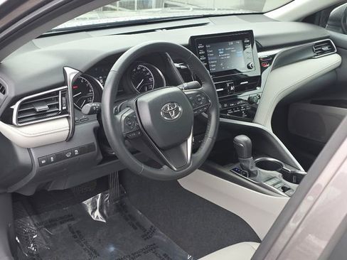 Used 2024 Toyota Camry SE w/ Blackout Package (TMS) image 23
