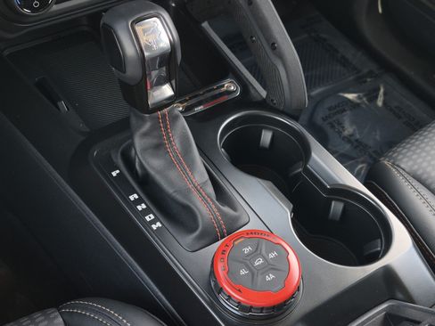 Used 2025 Ford Bronco Raptor AWD/4WD image 27