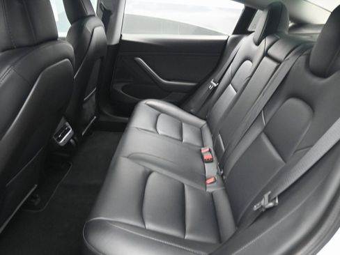 Used 2019 Tesla Model 3 Long Range image 29