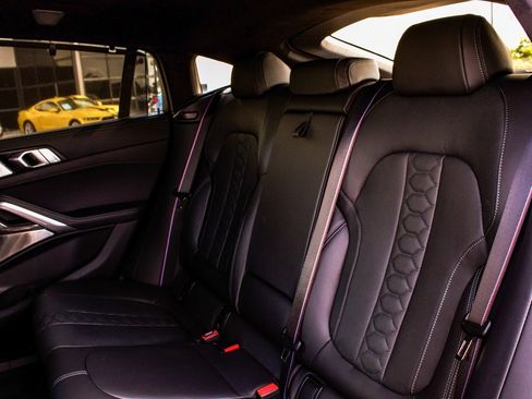 Used 2025 BMW X6 M Competition w/ Executive Package image 34