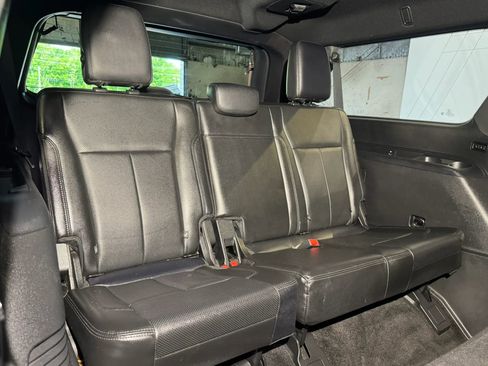 Used 2018 Ford Expedition Max XLT w/ Equipment Group 202A RWD image 36
