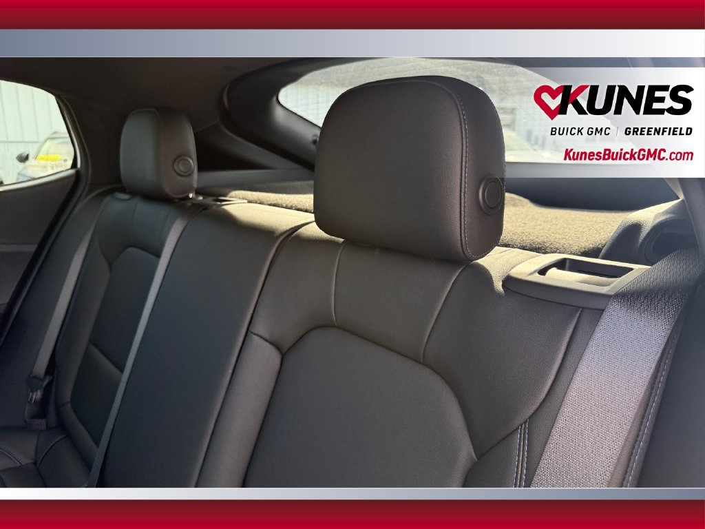 New 2026 Buick Envista Sport Touring w/ Convenience I Package FWD image 31