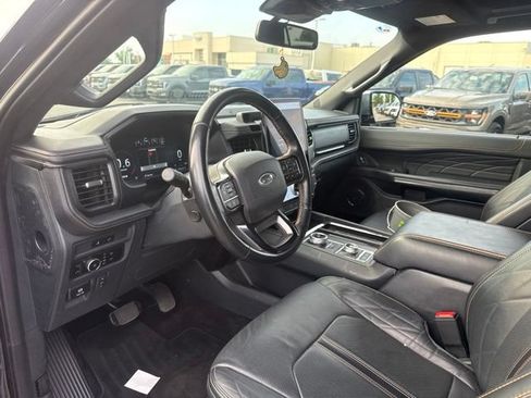 Used 2023 Ford Expedition Platinum AWD/4WD image 10